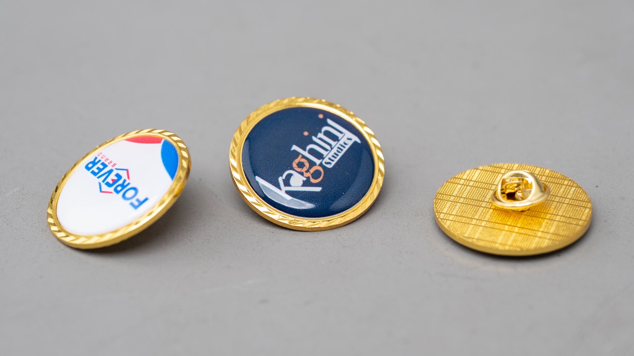 ROUND LAPEL PINS