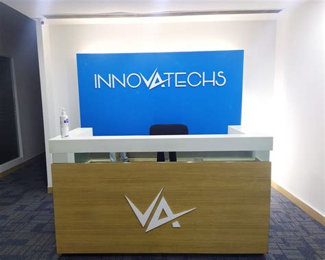 Innova reception sign