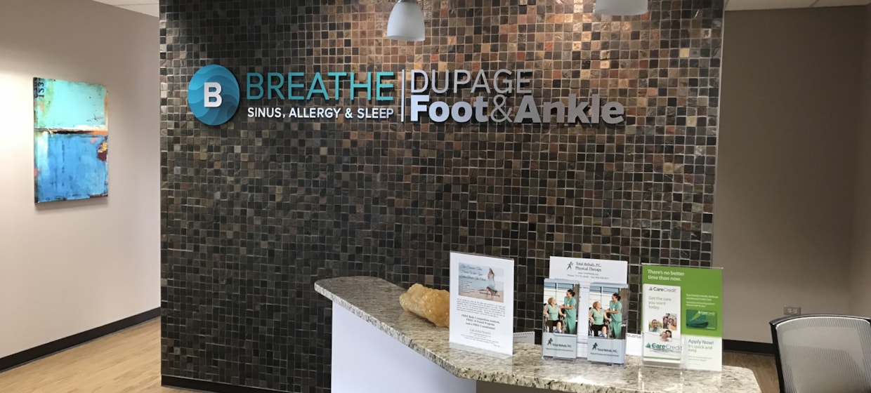 chiropractor-lobby-reception Sign